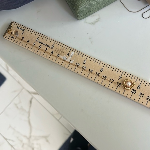 Gold heart pendant necklace - Picture 3 of 5